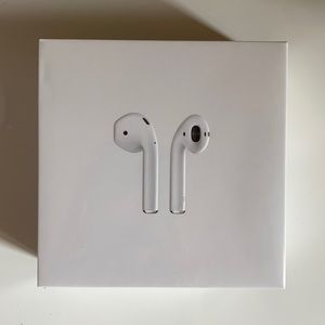 [BRAND NEW] Apple AirPods with Charging Case
